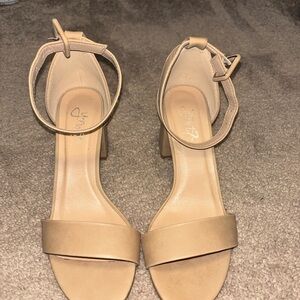 Elegant Tan Women's Heels